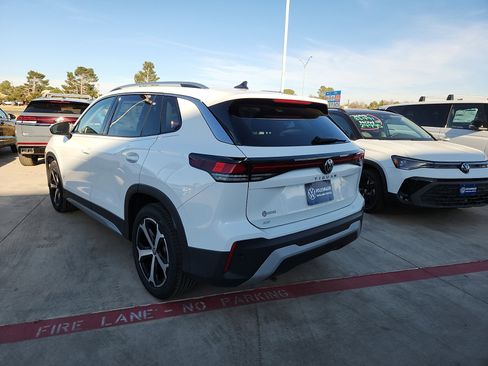 New 2026 Volkswagen Tiguan SE image 5