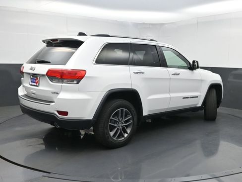 Used 2017 Jeep Grand Cherokee Limited AWD/4WD image 24