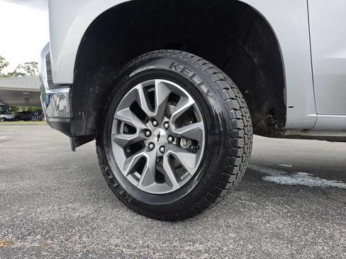 Used 2022 Chevrolet Silverado 1500 LTZ AWD/4WD image 39