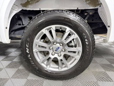 Used 2020 Ford F150 Lariat RWD image 17