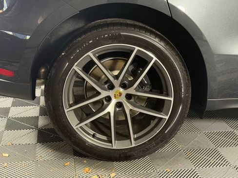 New 2026 Porsche Macan image 14