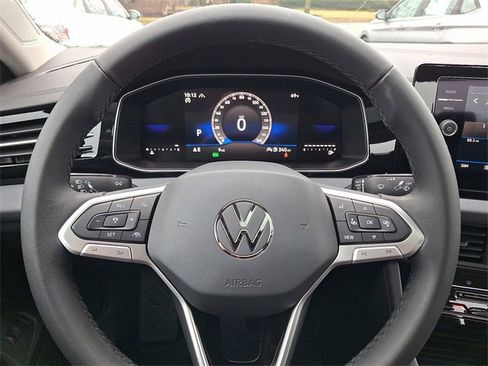 New 2026 Volkswagen Jetta SE image 10