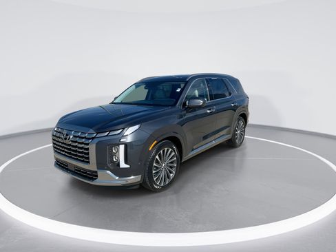 Used 2024 Hyundai Palisade Calligraphy image 4