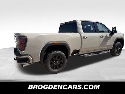 New 2026 GMC Sierra 2500 AT4 AWD/4WD image 3