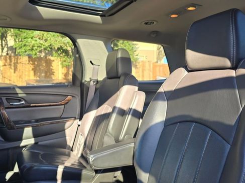 Used 2015 GMC Acadia Denali image 11