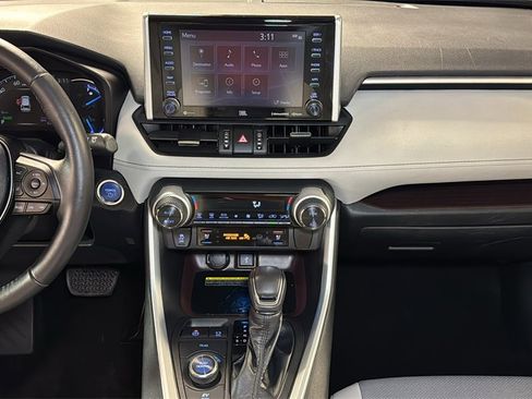 Used 2020 Toyota RAV4 Limited image 18