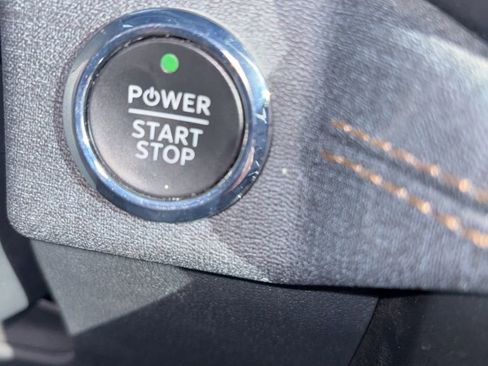 Used 2023 Ford F150 Lightning Lariat image 24