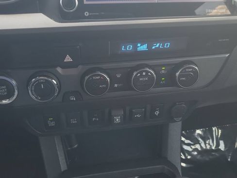 Used 2023 Toyota Tacoma TRD Sport w/ Advanced Technology Package AWD/4WD image 15