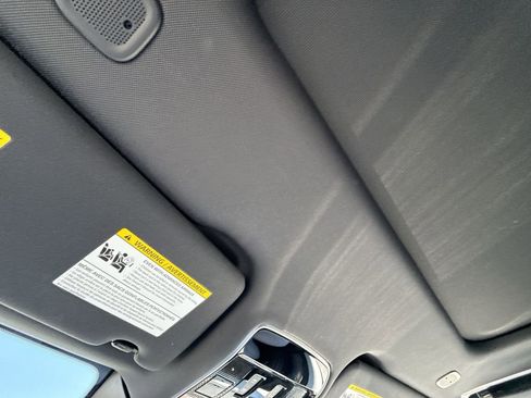 Used 2025 Land Rover Range Rover Sport Dynamic SE image 25