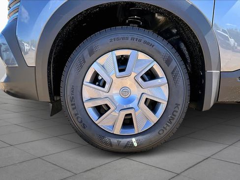 New 2026 Nissan Kicks S FWD image 9