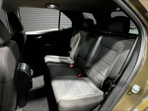 Used 2023 Chevrolet Equinox LT FWD image 20