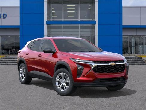 New 2026 Chevrolet Trax LS FWD image 7