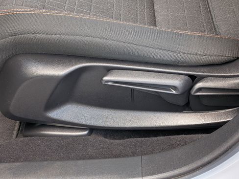 Used 2024 Honda HR-V Sport image 15