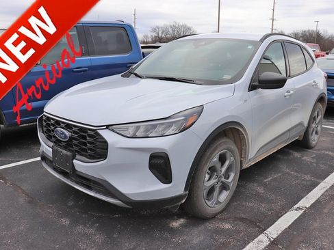 Used 2025 Ford Escape ST-Line w/ Tech Pack #1 image 1