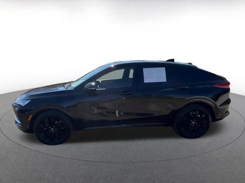 Used 2025 Buick Envista Sport Touring image 9