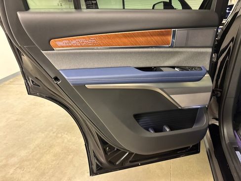 New 2026 Cadillac Vistiq Premium Luxury image 27