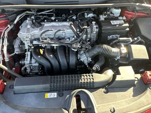 Used 2020 Toyota Corolla LE FWD image 13