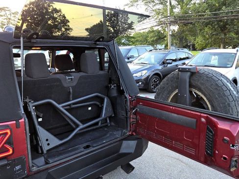 Used 2013 Jeep Wrangler Sport w/ Connectivity Group AWD/4WD image 33