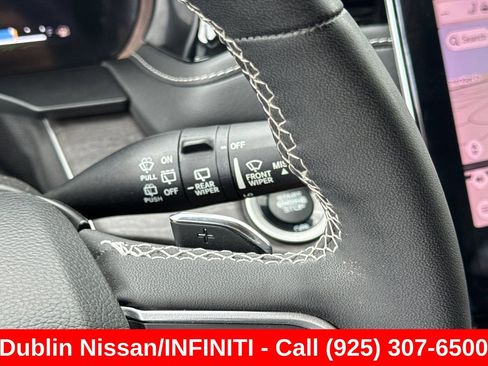 Used 2023 Jeep Grand Cherokee 4WD 4xe w/ Luxury Tech Group II image 40