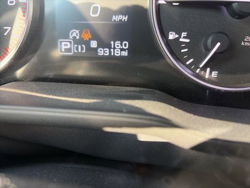 Used 2025 Subaru Forester Premium image 16