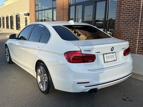 Used 2018 BMW 330i xDrive Sedan w/ Convenience Package image 4