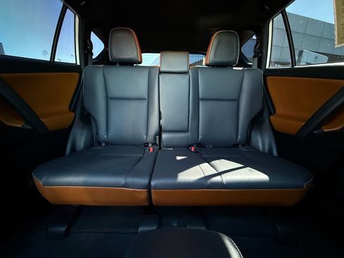 Used 2018 Toyota RAV4 SE w/ Power Extra Value Package image 30