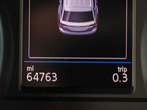 Used 2021 Volkswagen Atlas Cross Sport SE image 16