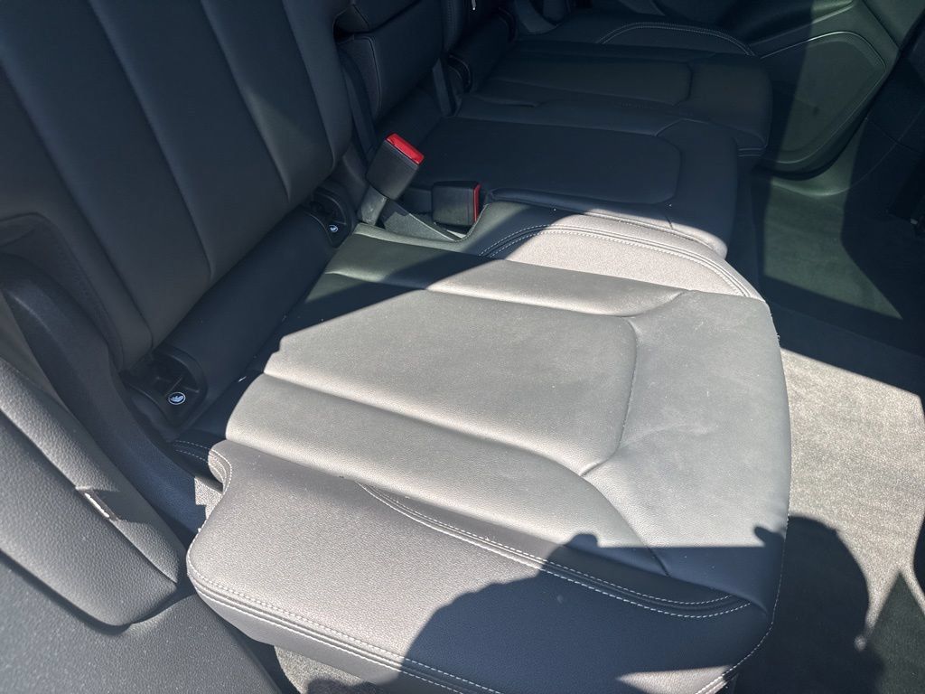 Used 2023 Audi Q8 Premium w/ Convenience Package AWD/4WD image 61