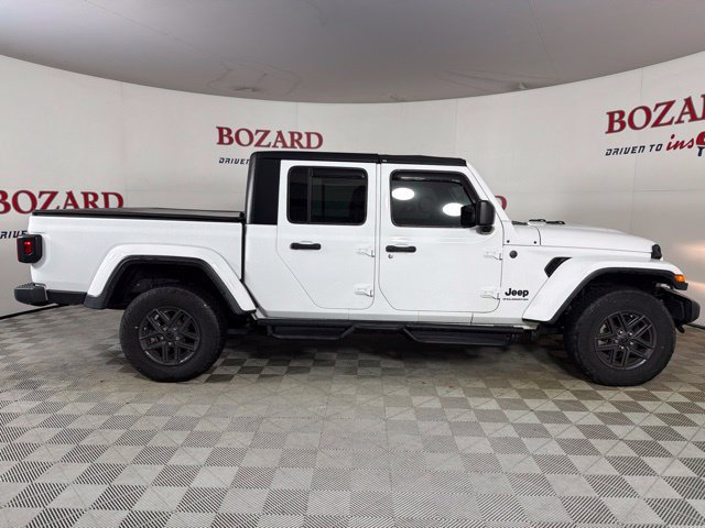 Used 2024 Jeep Gladiator Sport AWD/4WD image 16