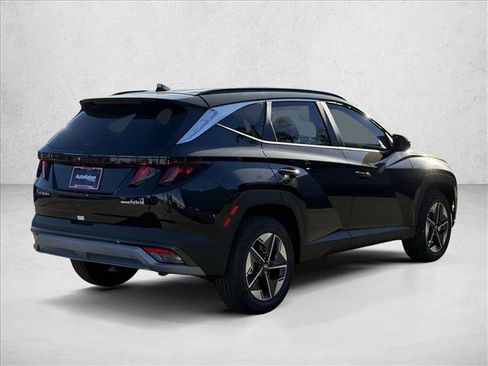 New 2026 Hyundai Tucson SEL image 2