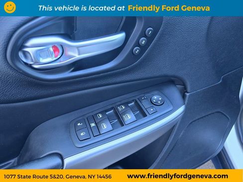 Used 2021 Jeep Cherokee Limited AWD/4WD image 19