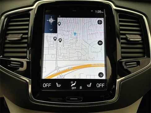 Used 2021 Volvo XC90 T8 Inscription w/ Lounge Package image 18