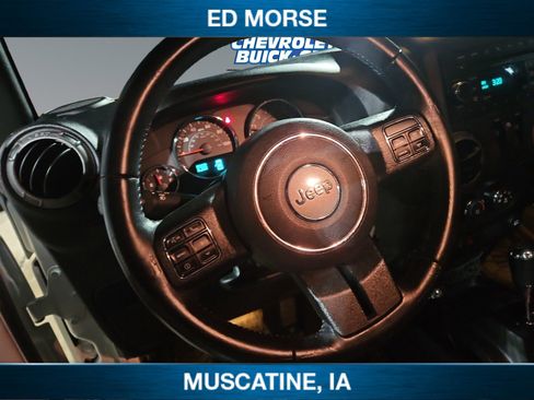 Used 2016 Jeep Wrangler Sport image 14