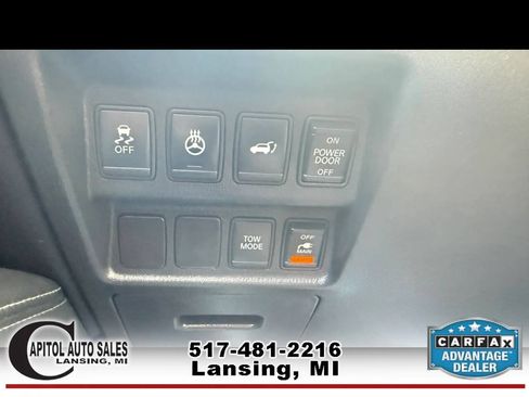 Used 2014 Nissan Pathfinder SL AWD/4WD image 32