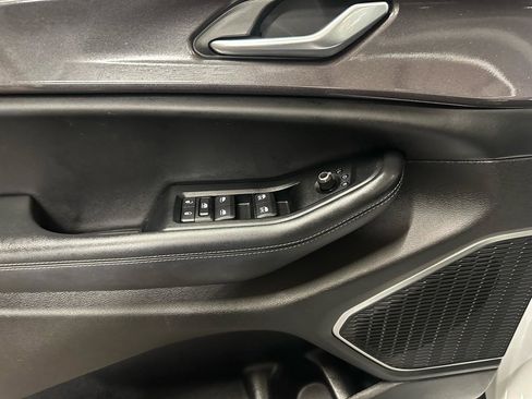 Used 2021 Jeep Grand Cherokee L Laredo w/ Luxury Tech Group I image 9