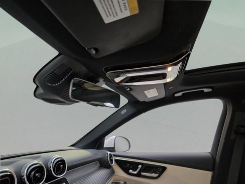 Used 2024 Mercedes-Benz GLC 300 image 13