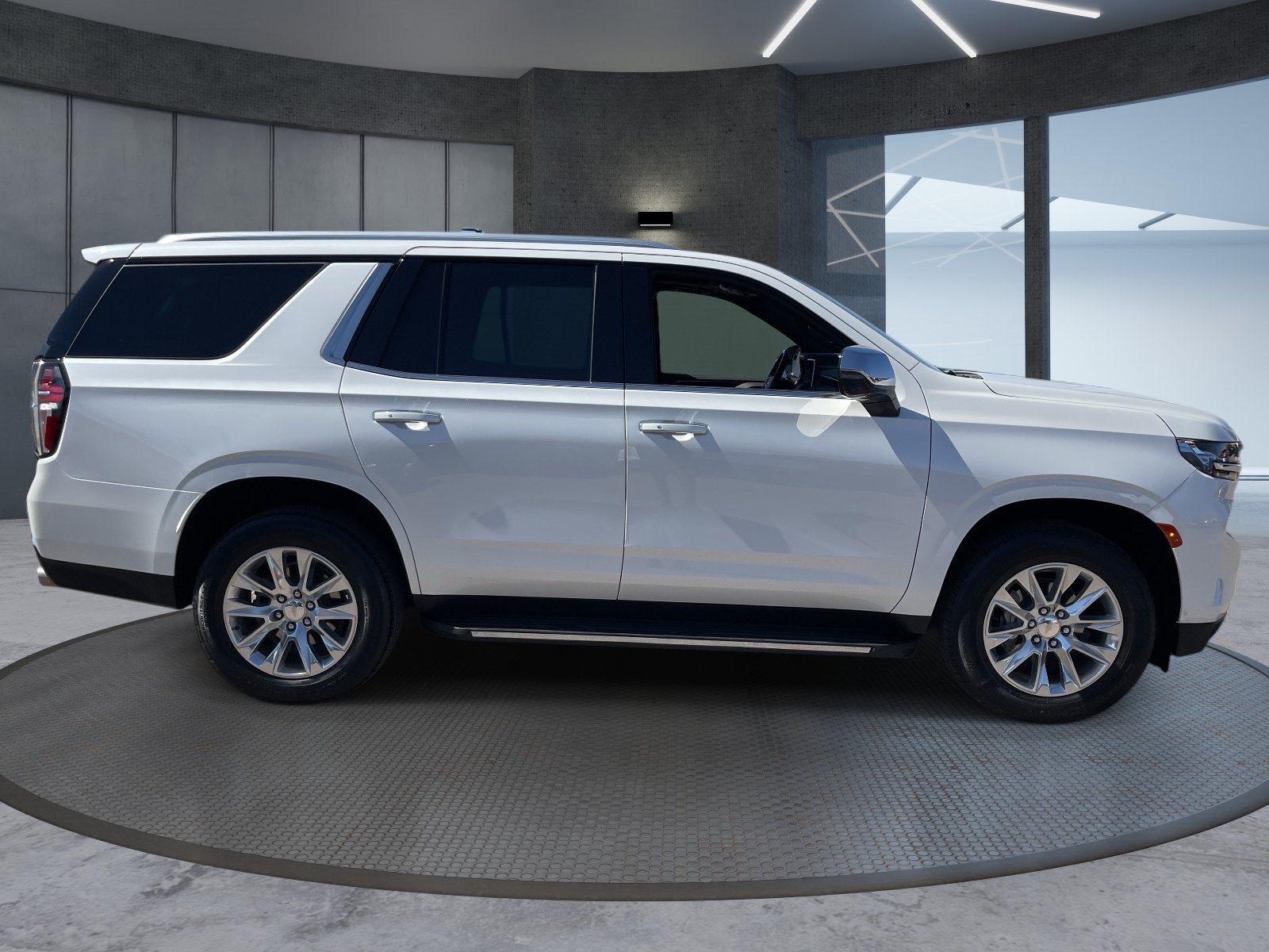 Used 2024 Chevrolet Tahoe Premier w/ Premium Package AWD/4WD image 7