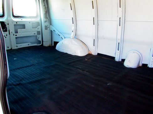 Used 2021 Chevrolet Express 2500 Extended w/ Driver Convenience Package image 7