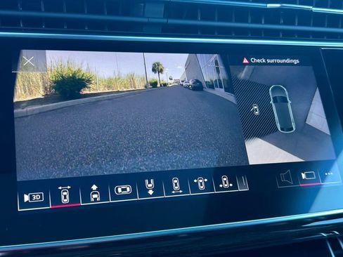 New 2025 Audi Q8 Premium image 26