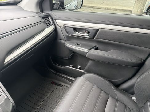 Used 2018 Honda CR-V LX image 15