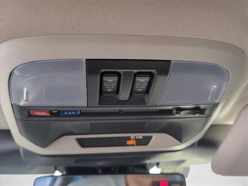 Used 2025 Subaru Impreza 2.0i Sport image 21