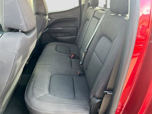 Used 2021 Chevrolet Colorado LT w/ LT Convenience Package image 22