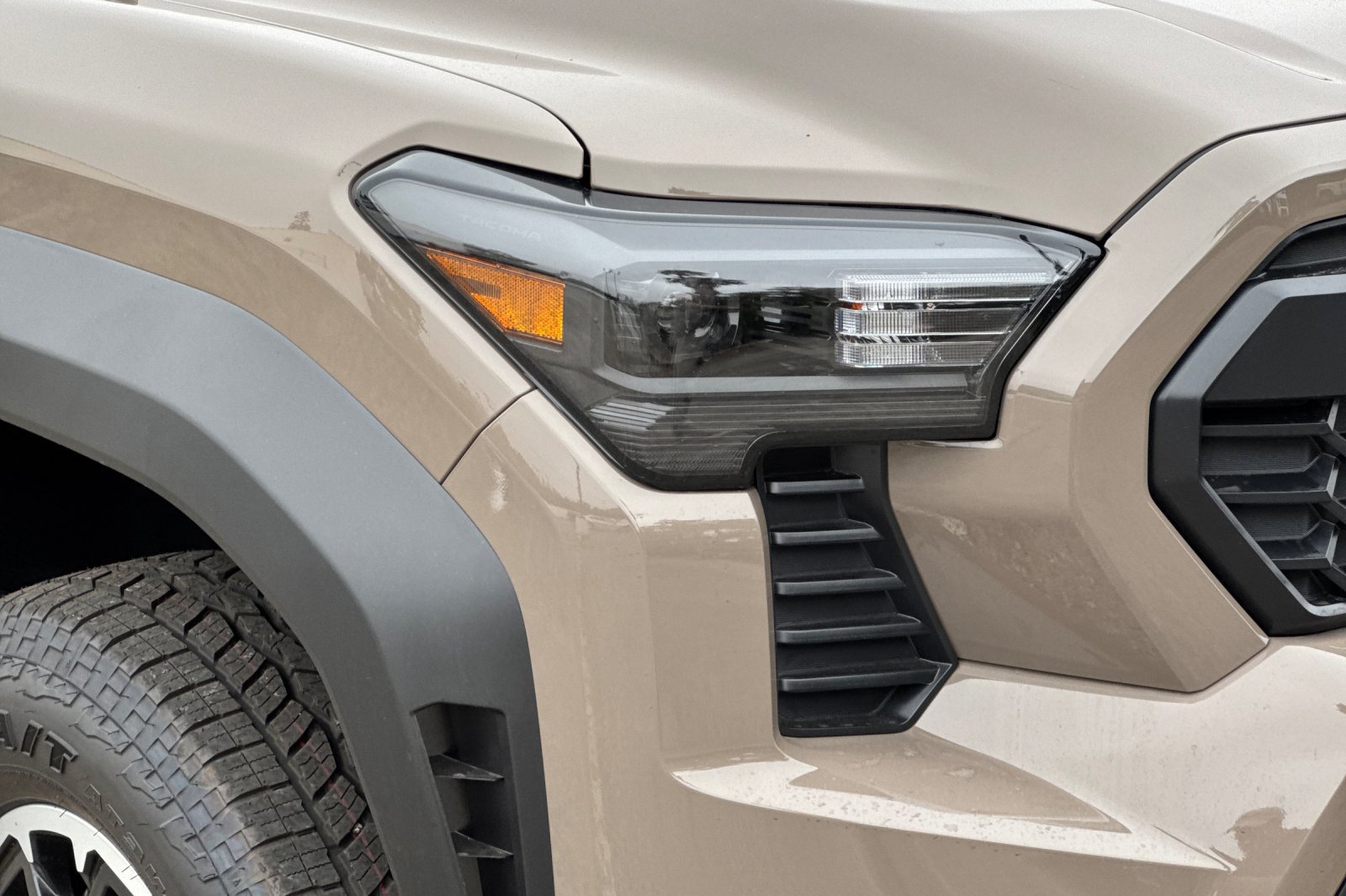 New 2026 Toyota Tacoma TRD Off-Road w/ TRD Off Road Premium Package AWD/4WD image 31