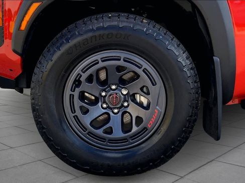 Used 2025 Nissan Frontier PRO-4X w/ Pro Premium Package image 10