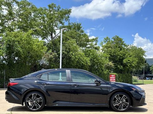Used 2026 Toyota Camry XSE w/ Premium Plus Package FWD image 3