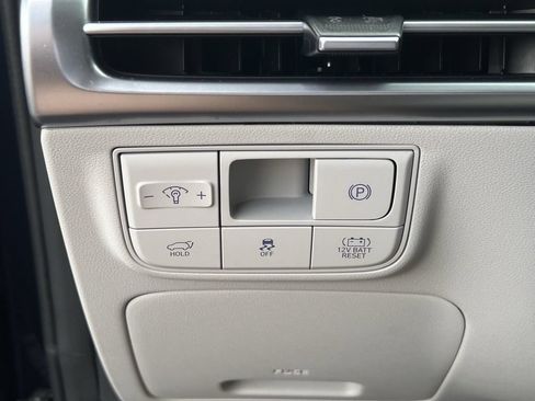 Certified 2025 Hyundai Tucson SEL AWD/4WD image 31
