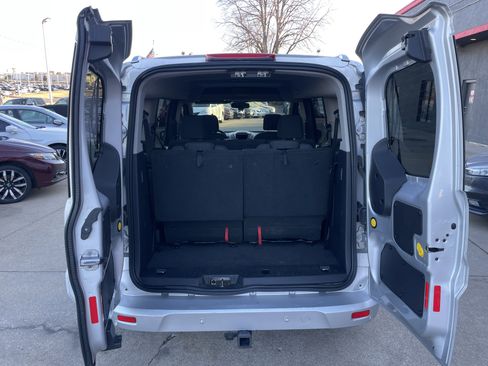 Used 2018 Ford Transit Connect XLT image 9