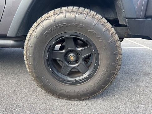 Used 2014 Jeep Wrangler Sport AWD/4WD image 17