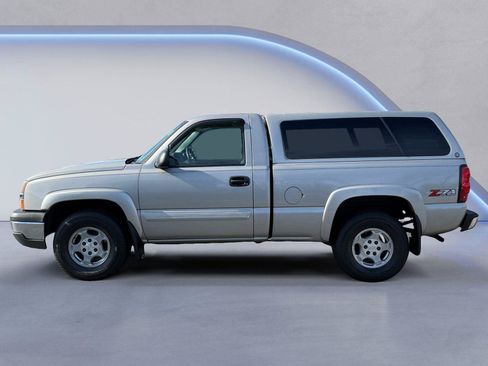 Used 2004 Chevrolet Silverado 1500 4x4 Regular Cab w/ Light Duty Power Package image 6