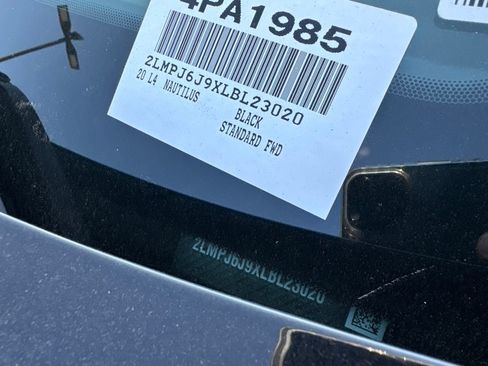 Used 2020 Lincoln Nautilus FWD w/ Equipment Group 101A image 13